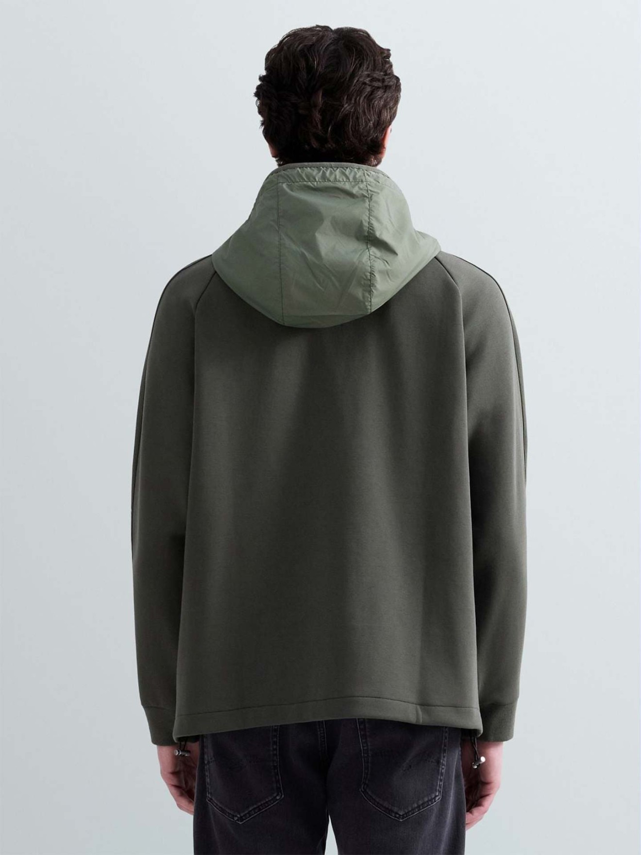 Sweatshirt Técnica com Capuz e Meio Fecho