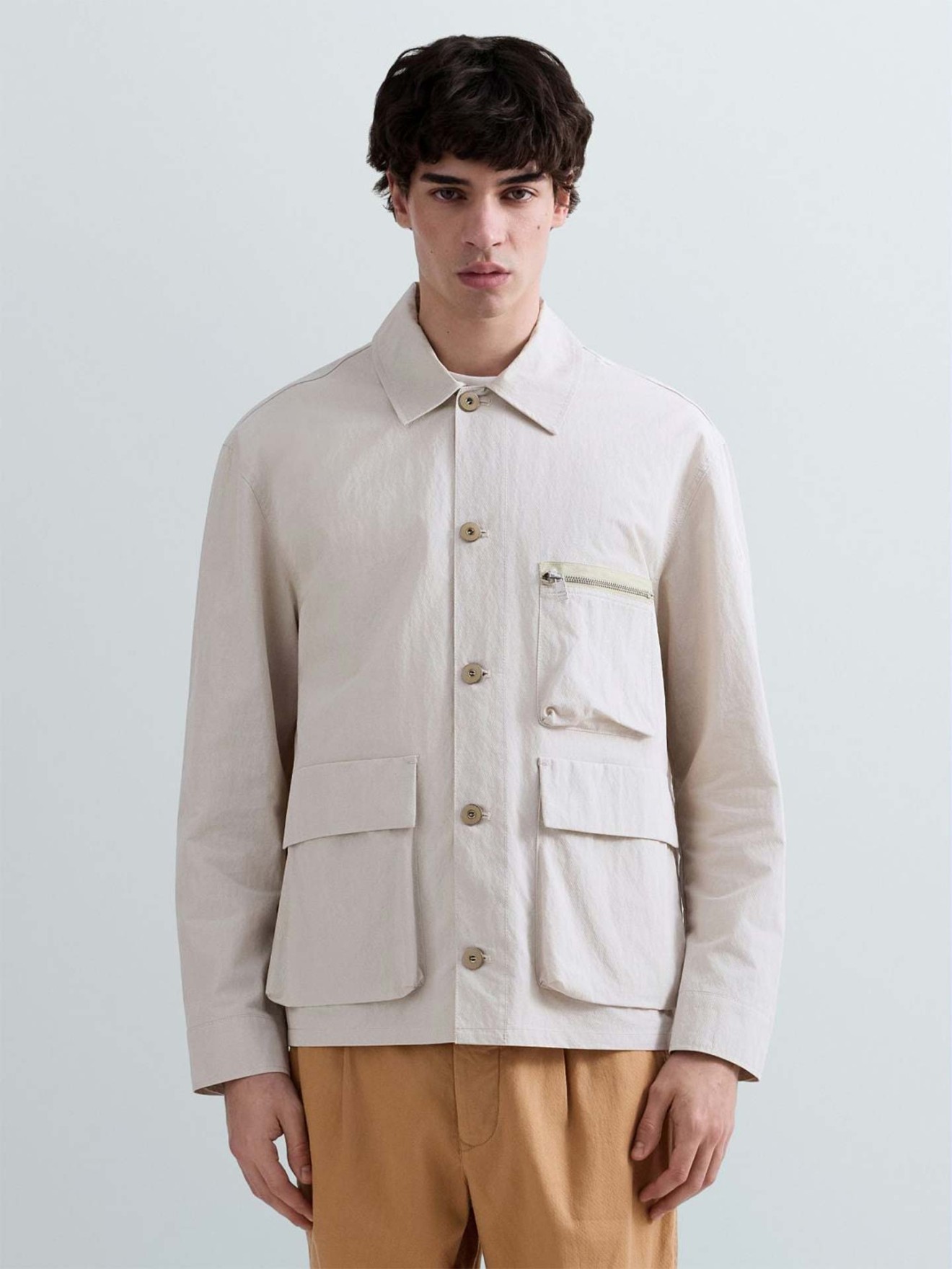 Blus�o com M�ltiplos Bolsos