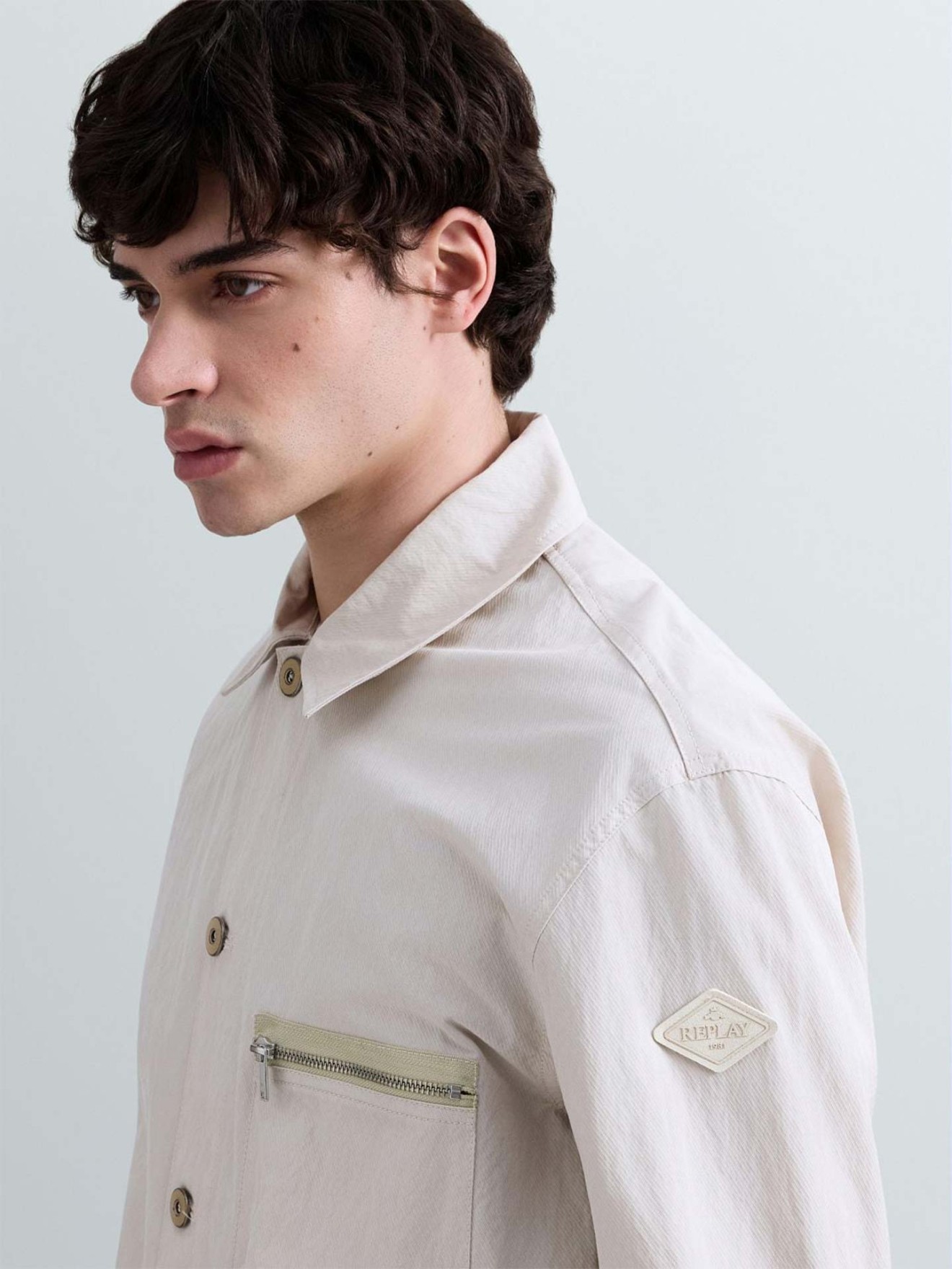 Blus�o com M�ltiplos Bolsos