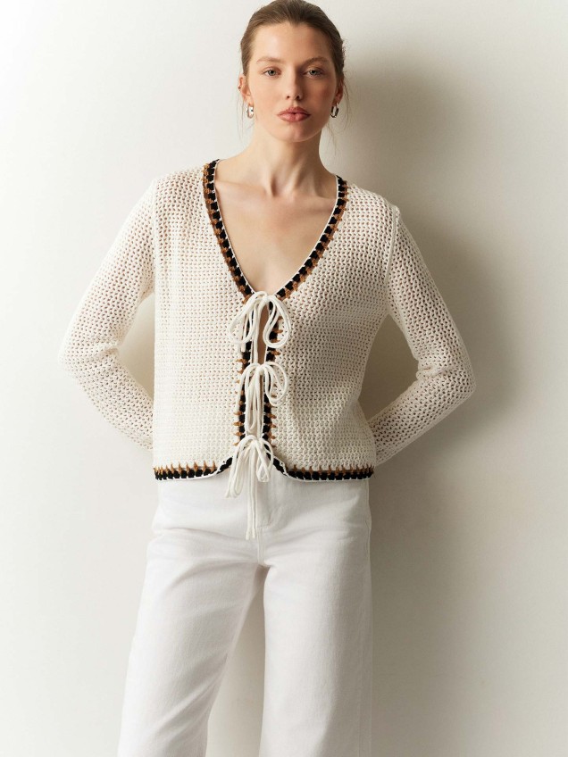 Casaco de Malha com Atilhos