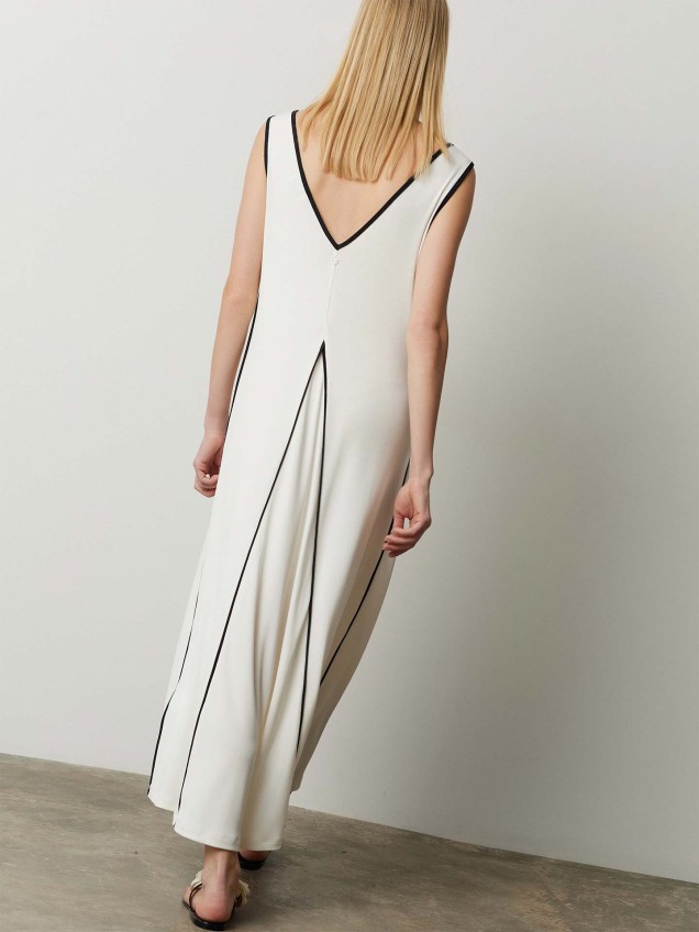 Vestido Maxi com Decote em V
