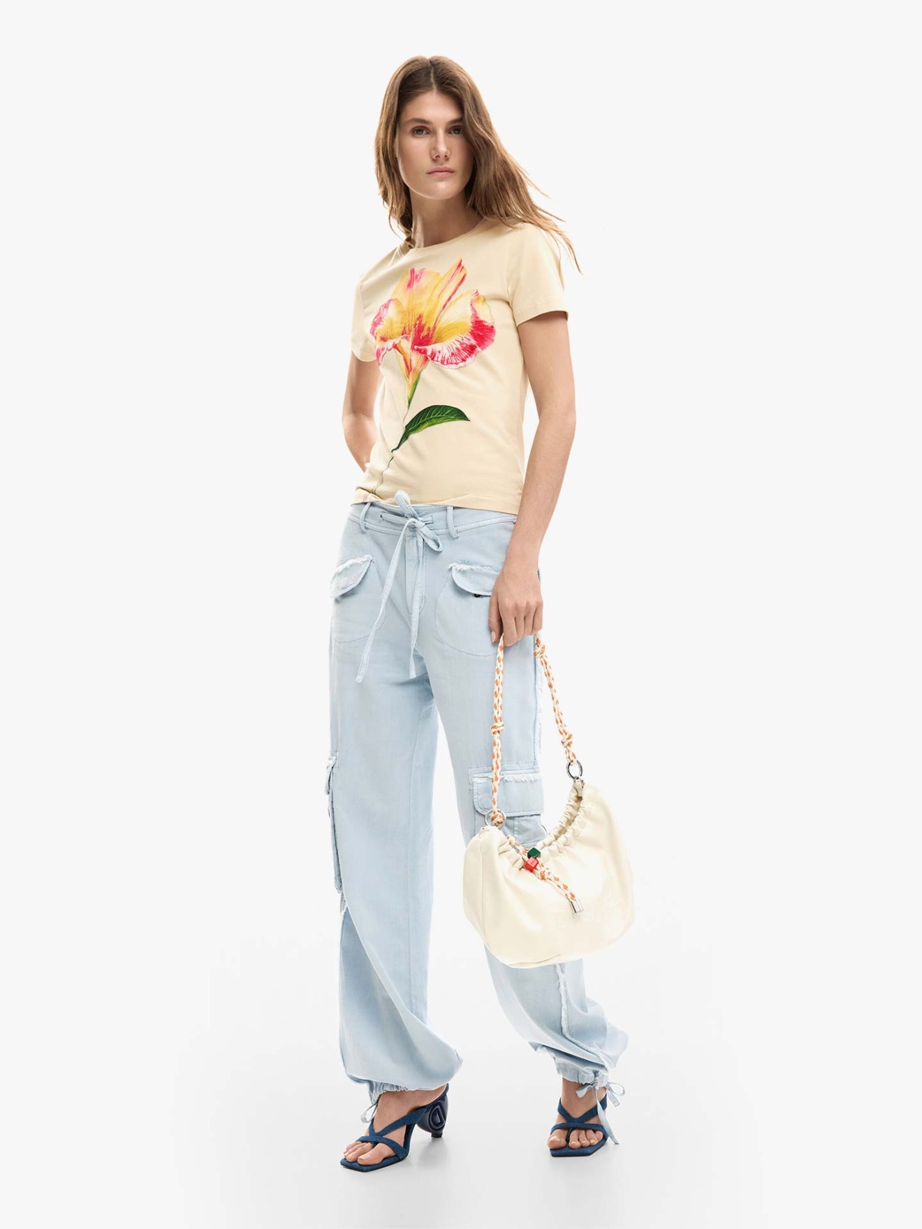 T-shirt Slim Fit com Estampado Floral