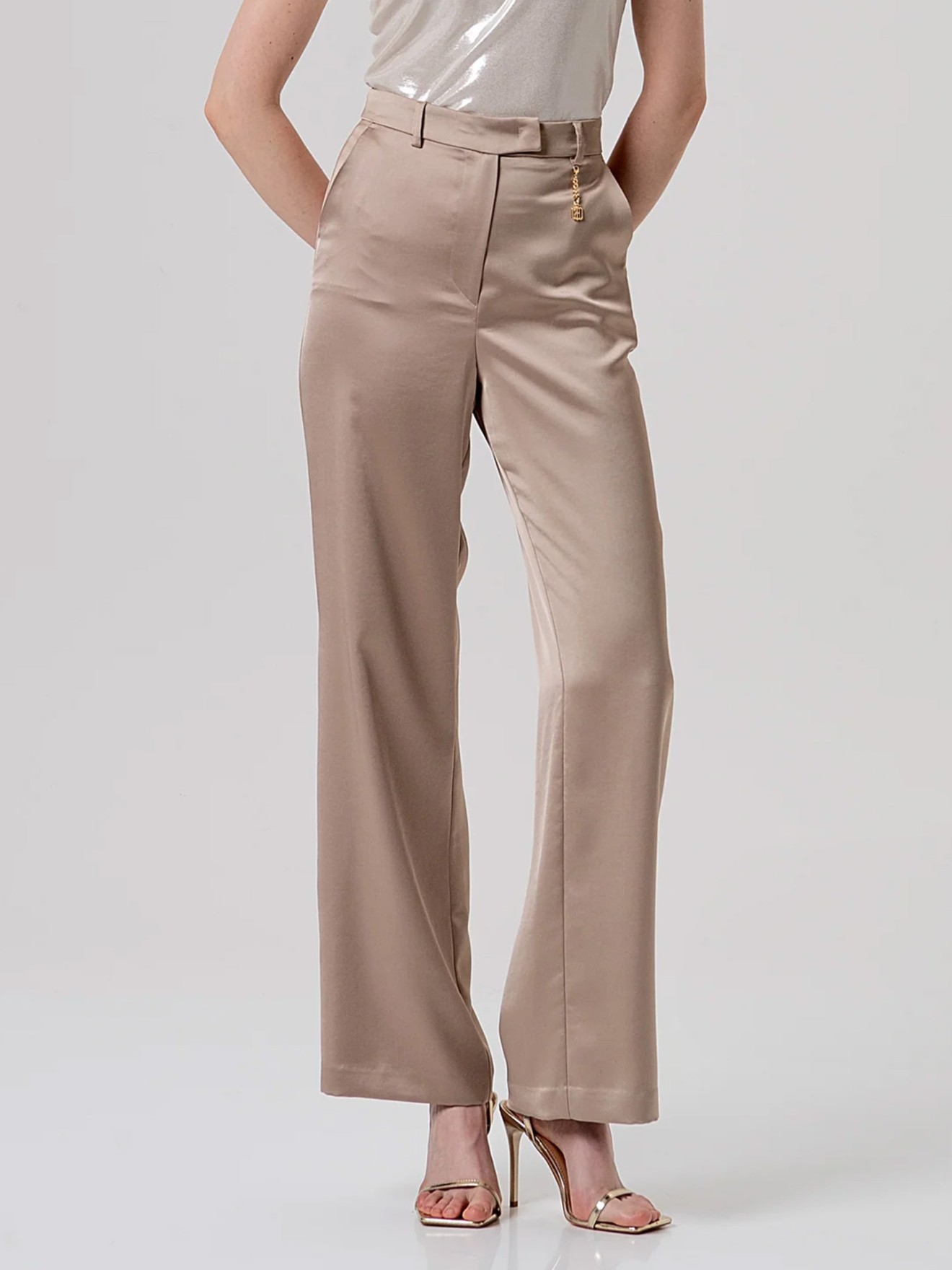 Calças de Perna Larga Acetinadas