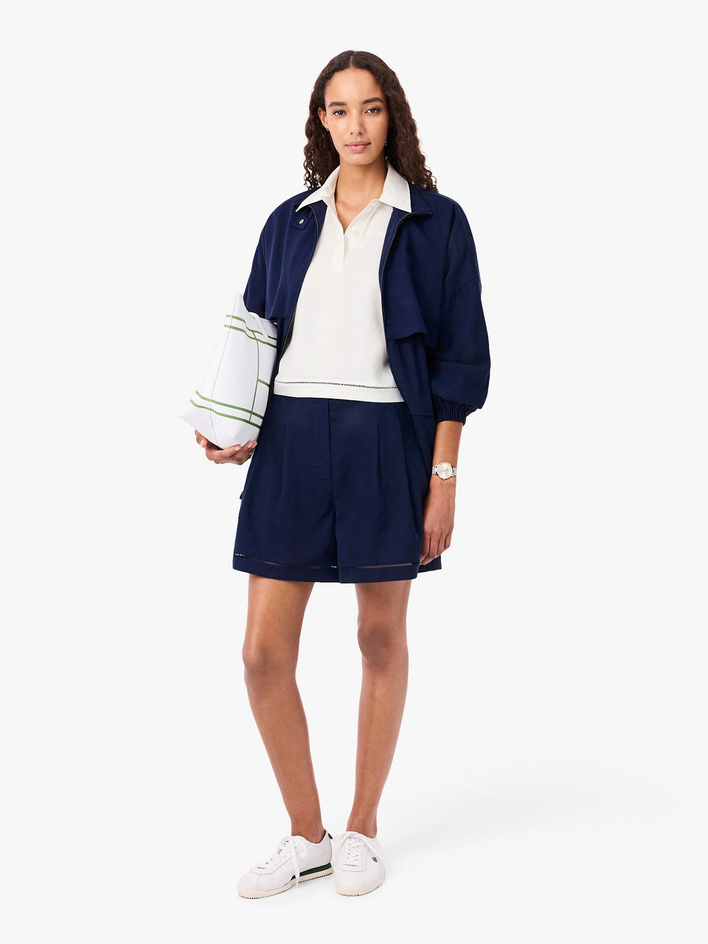 Polo Oversized com Detalhes em Renda