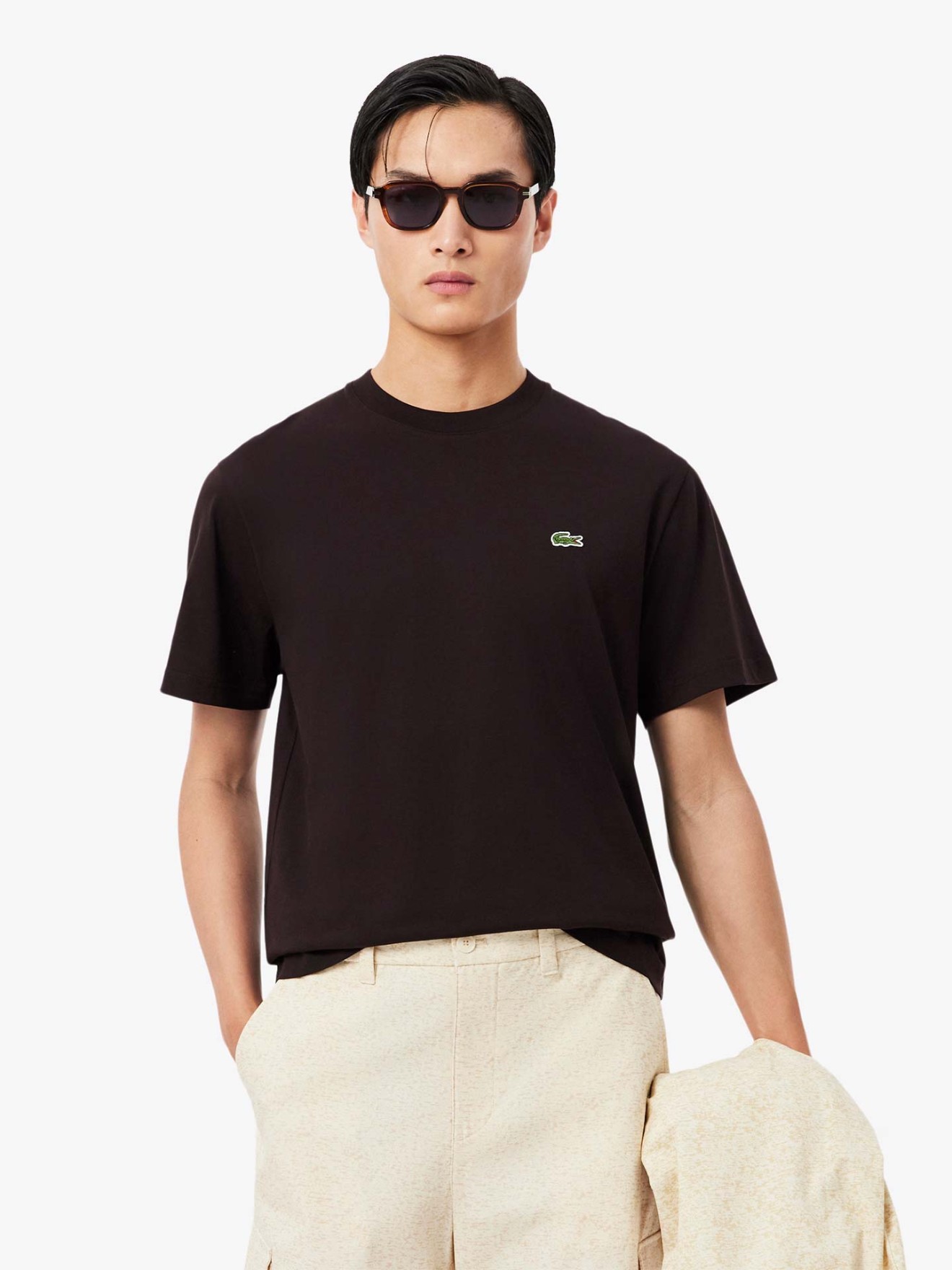 T-shirt com Log�tipo Bordado