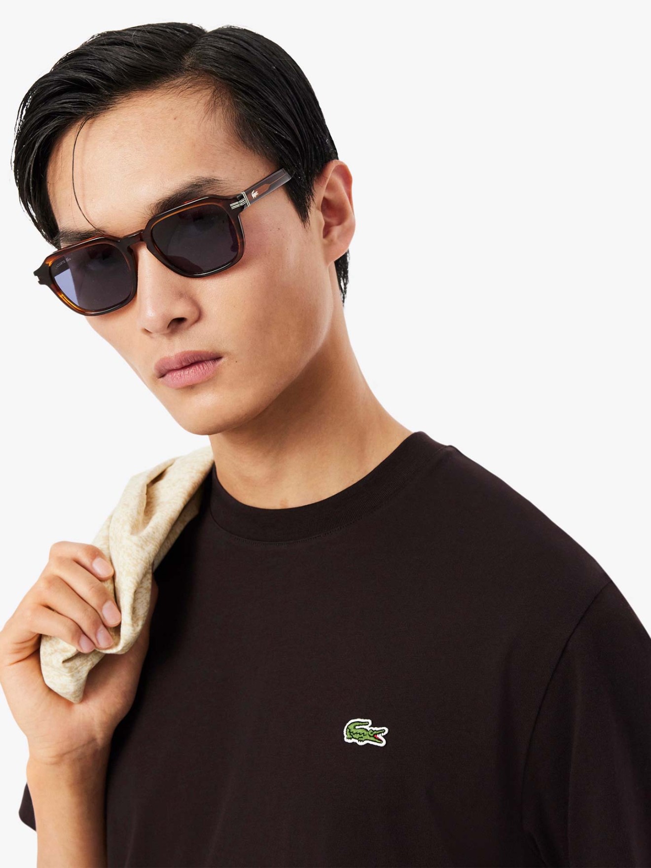 T-shirt com Log�tipo Bordado