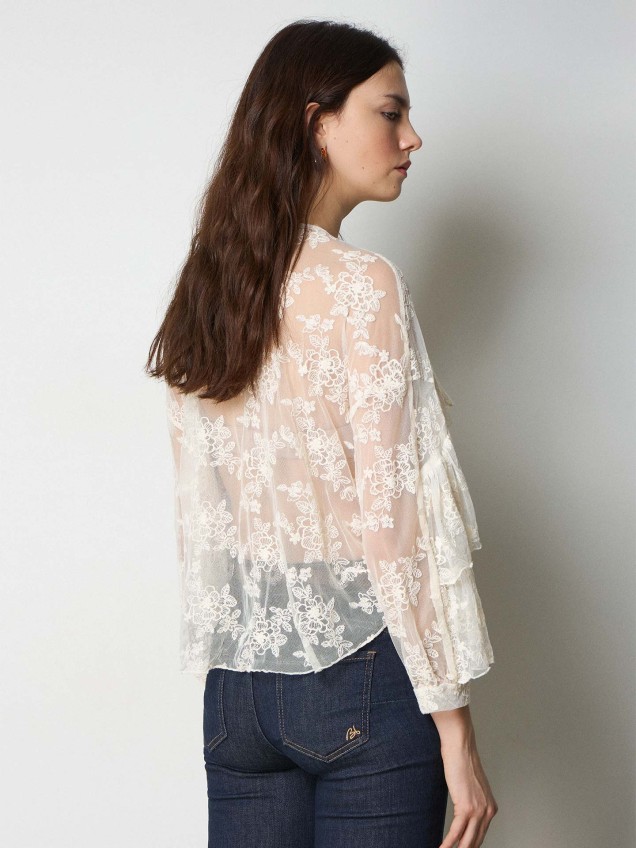 Camisa de Renda com Folhos