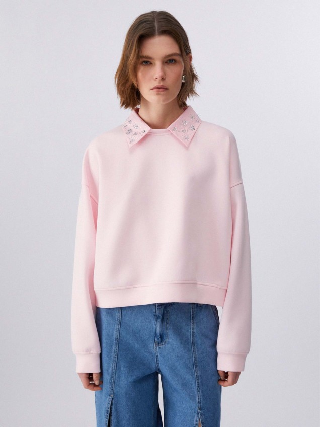 Sweatshirt com Gola de Pedraria