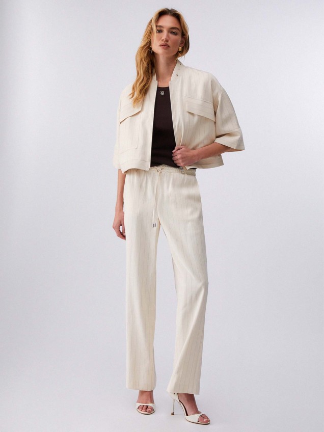 Blusão Cropped com Risca de Giz