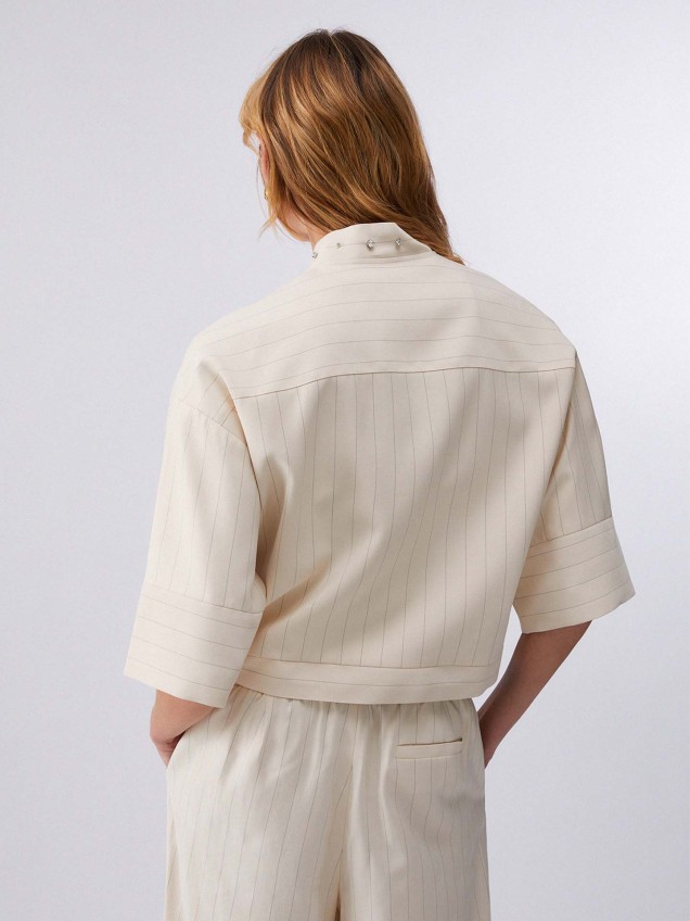 Blusão Cropped com Risca de Giz