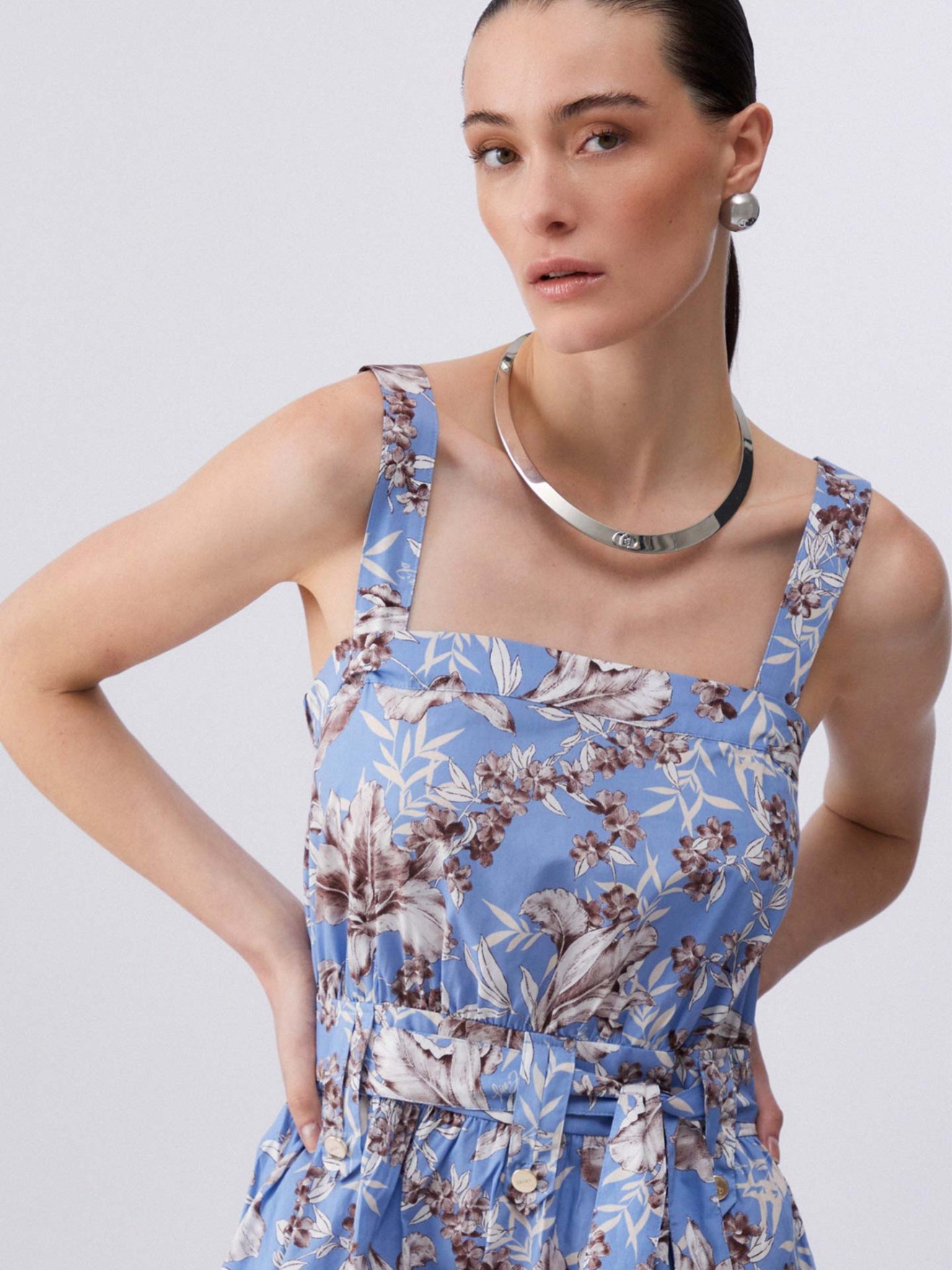 Vestido Comprido com Padr�o Floral