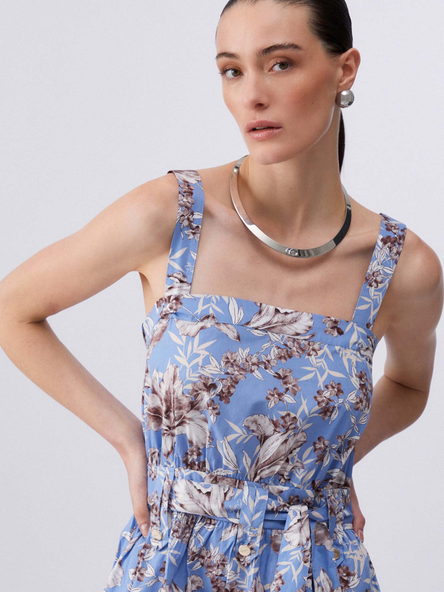 Vestido Comprido com Padrão Floral