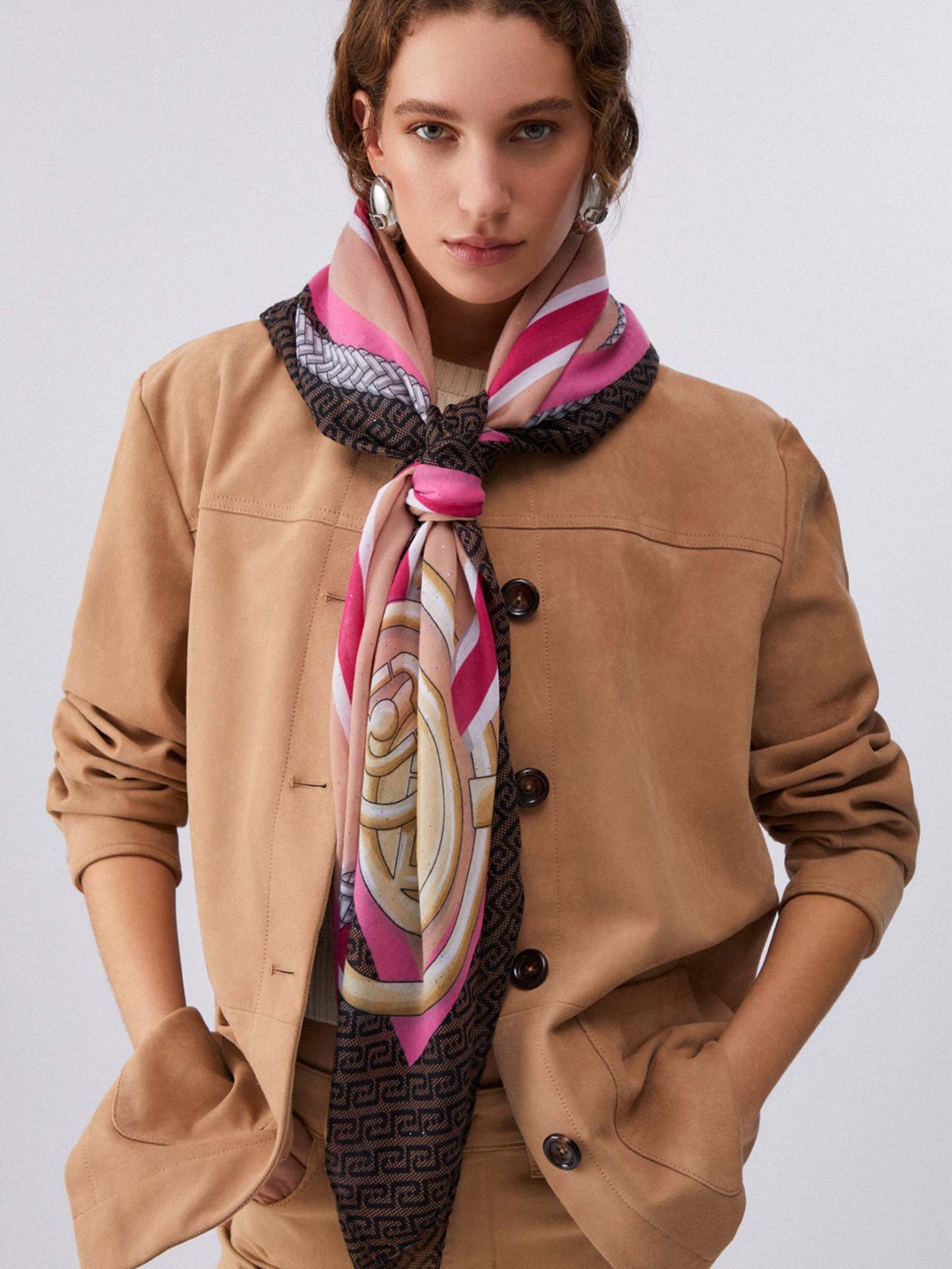 Echarpe com Padr�o