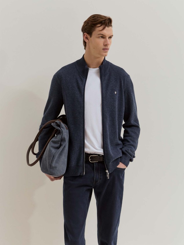 Casaco de Malha com Gola Subida