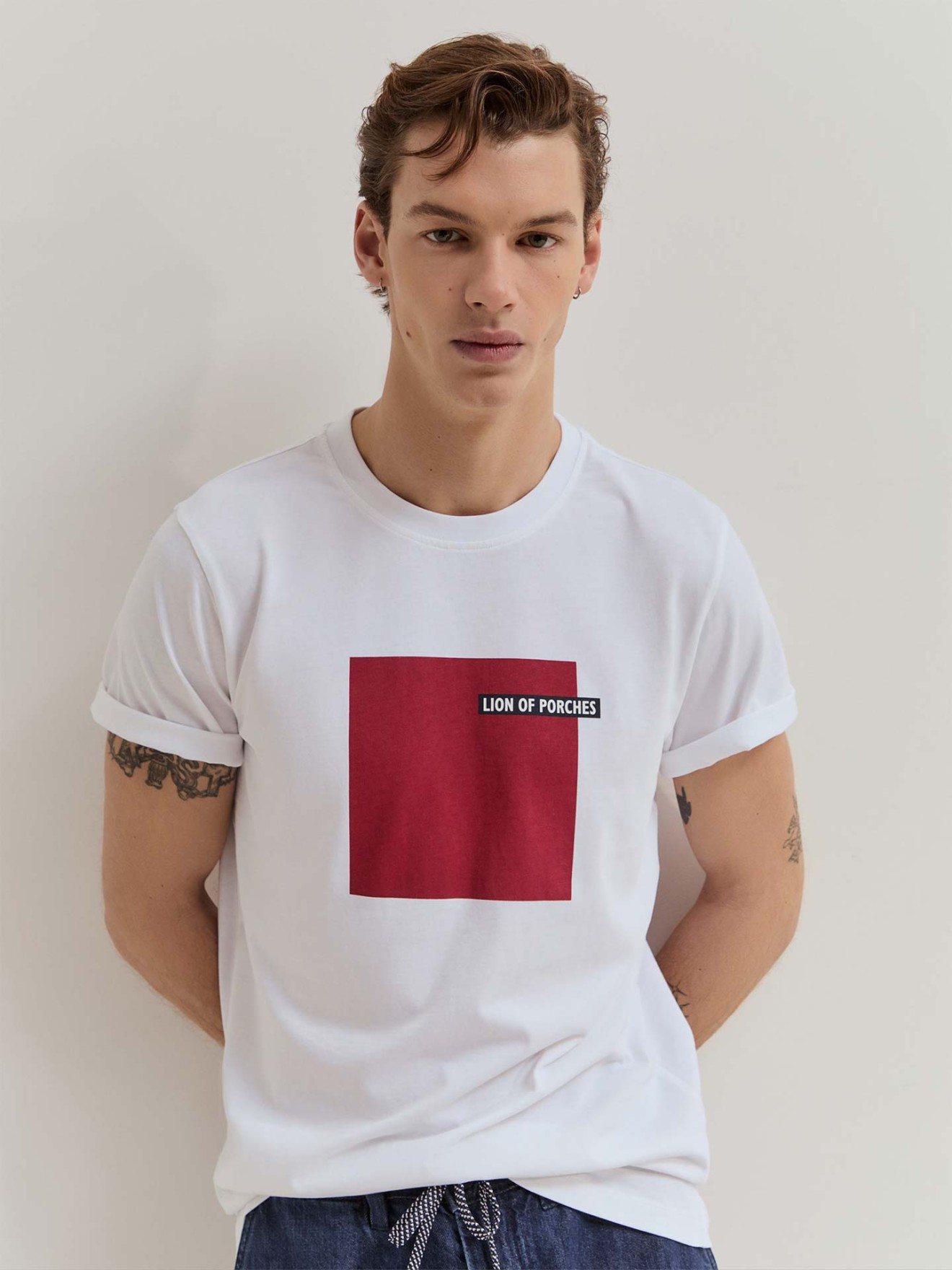 T-shirt com Estampado