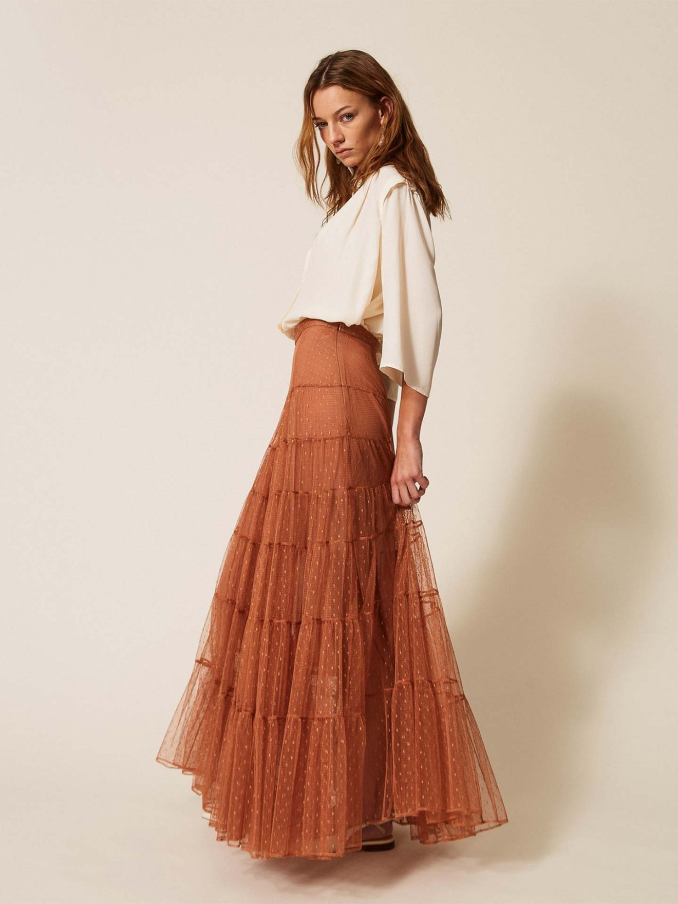 Saia Comprida de Tule