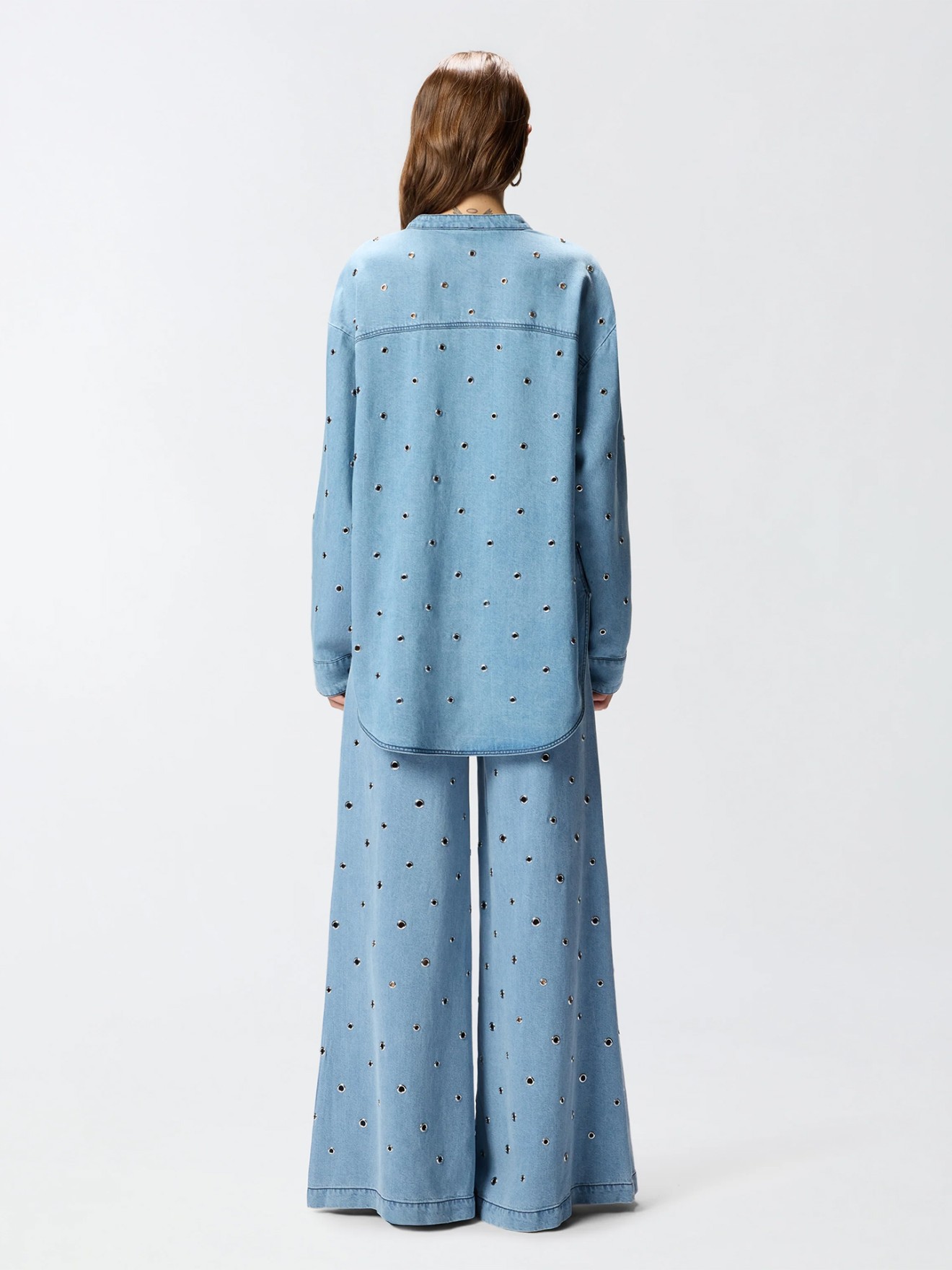 Camisa Bellicoso com Ilh�s Met�licos