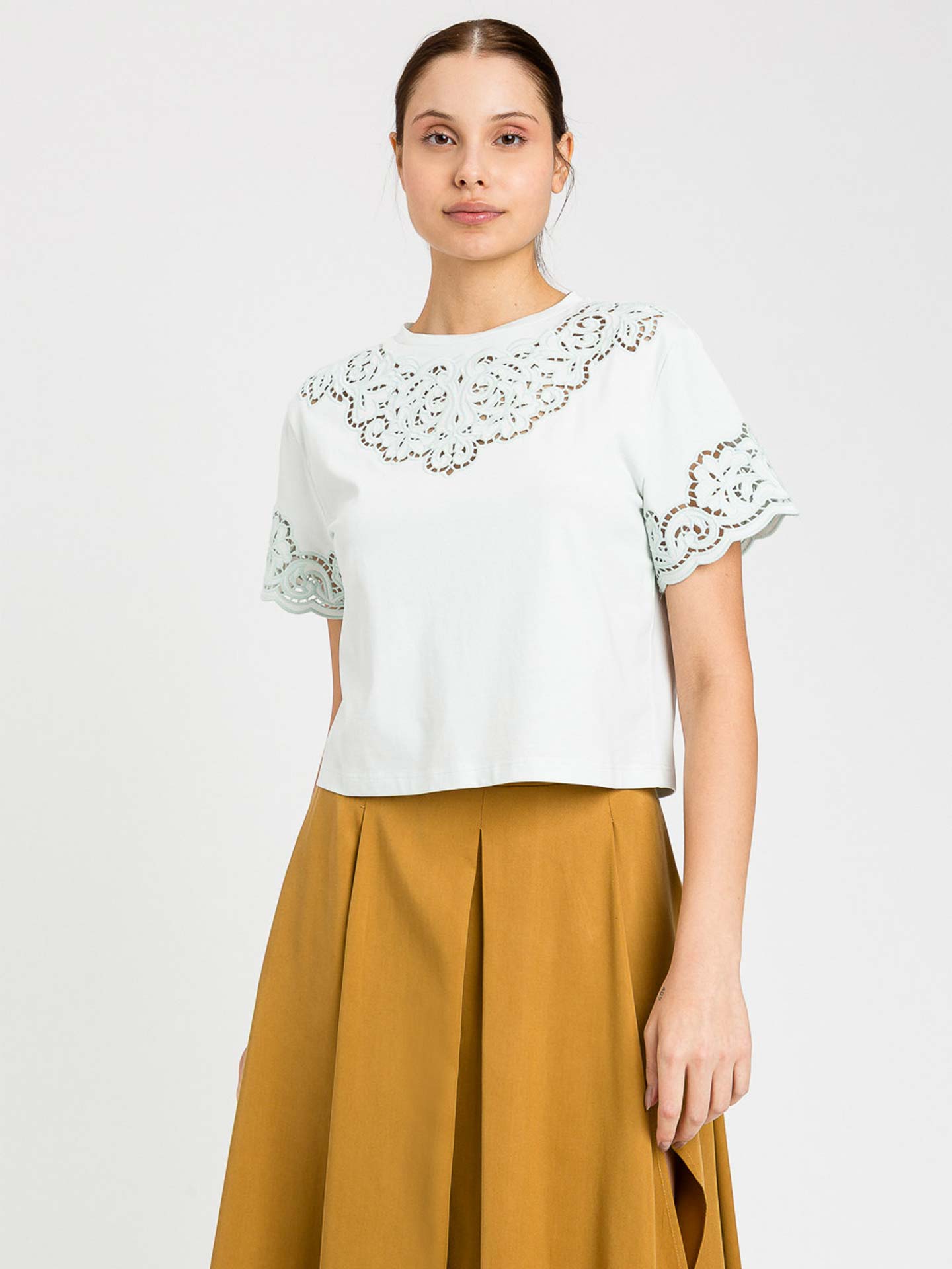 T-Shirt com Bordado