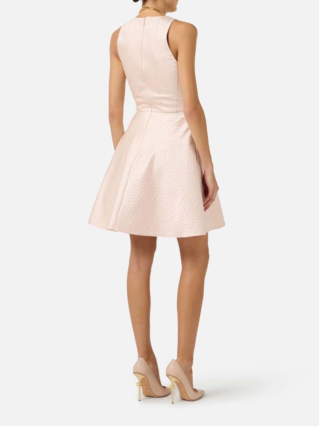 Vestido Curto de com Textura