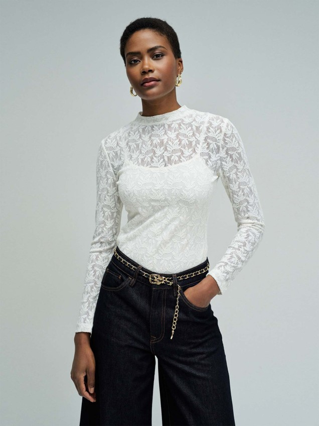 Camisola de Renda Floral