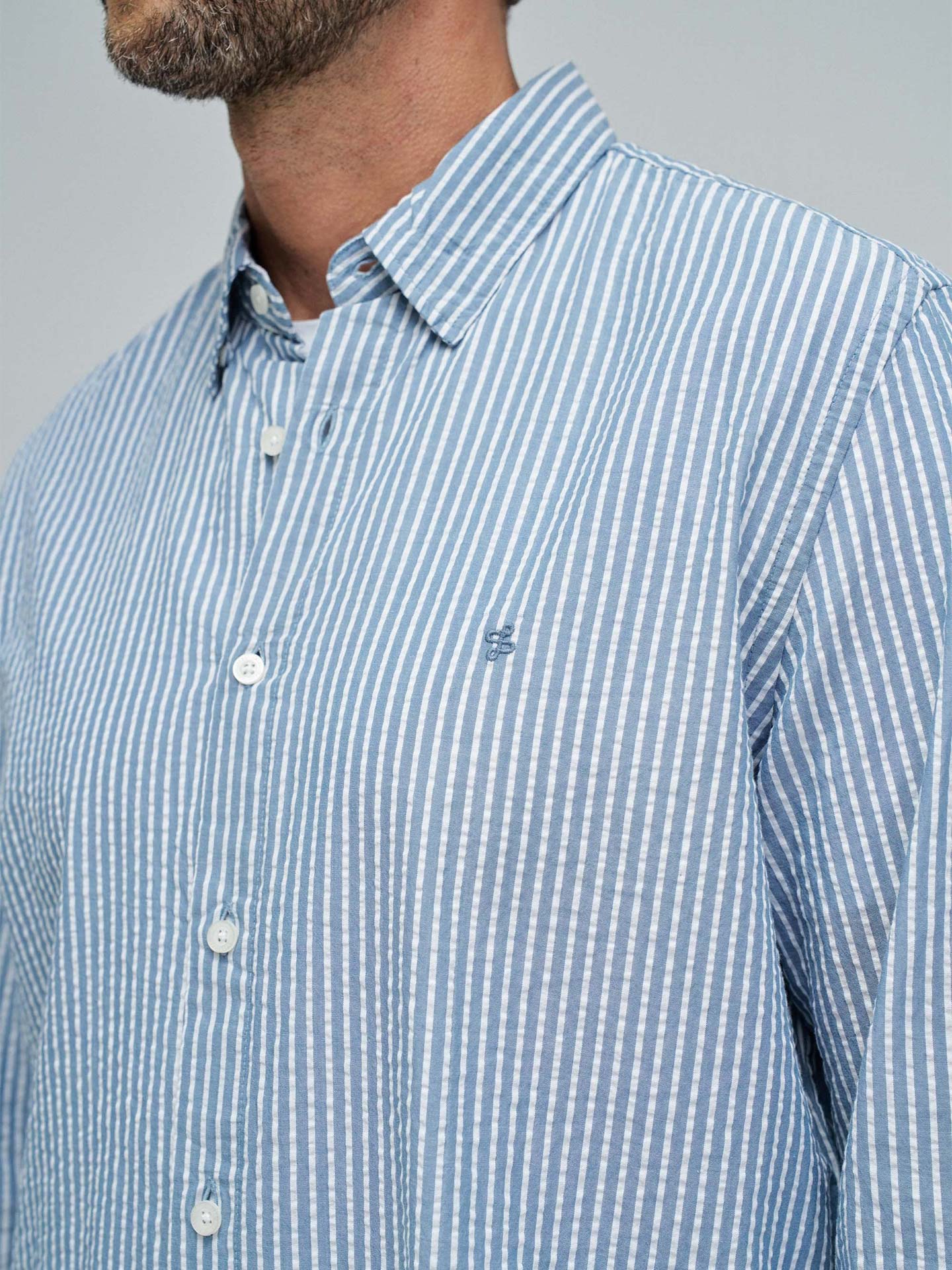 Camisa às Riscas Regular Fit