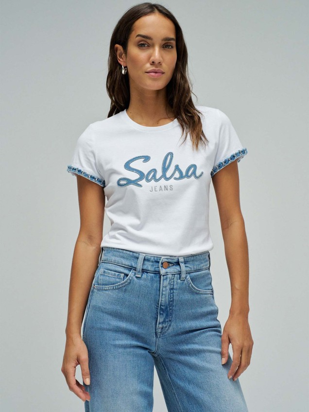 T-shirt Slim Fit com Brilhantes