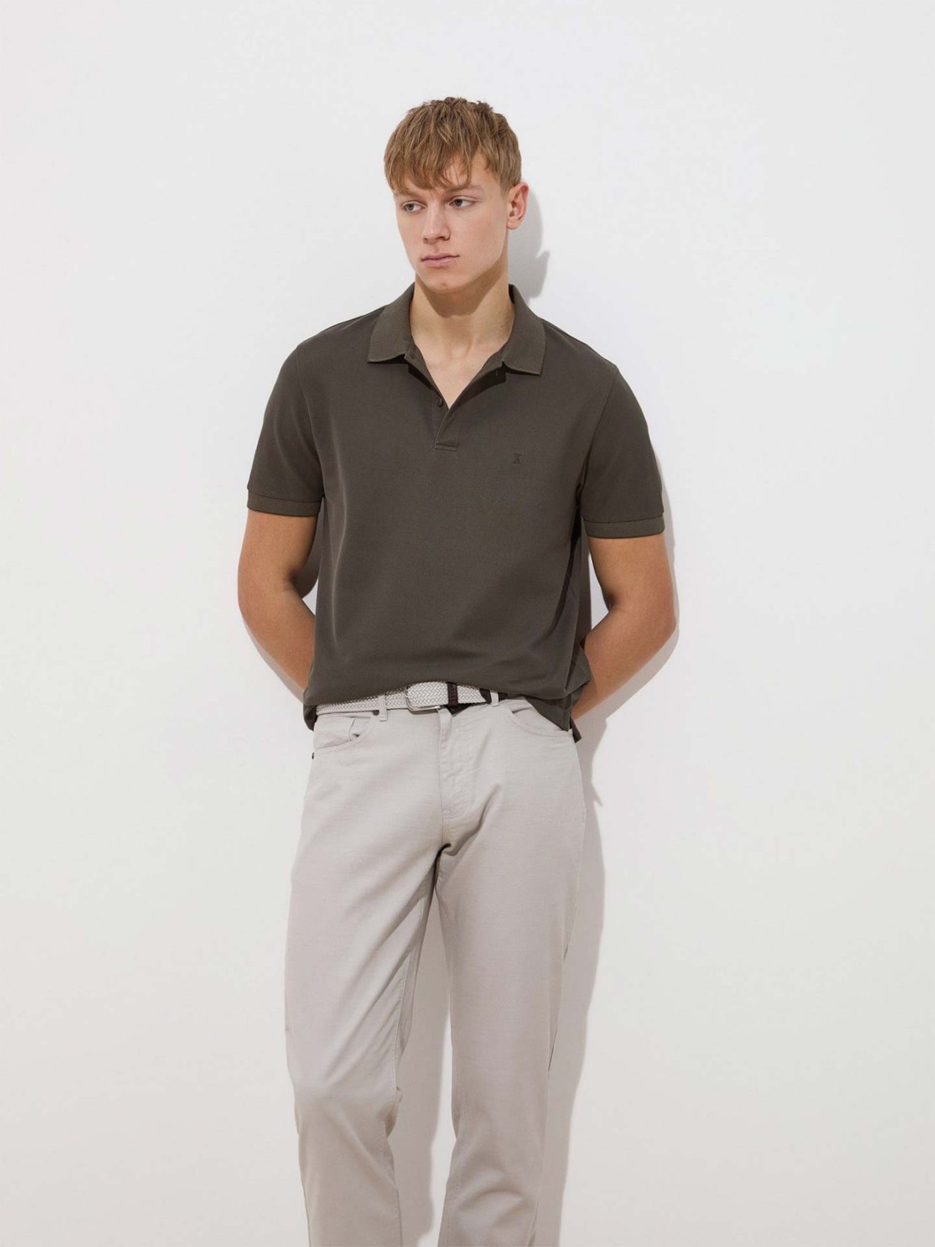Polo com Log�tipo Bordado