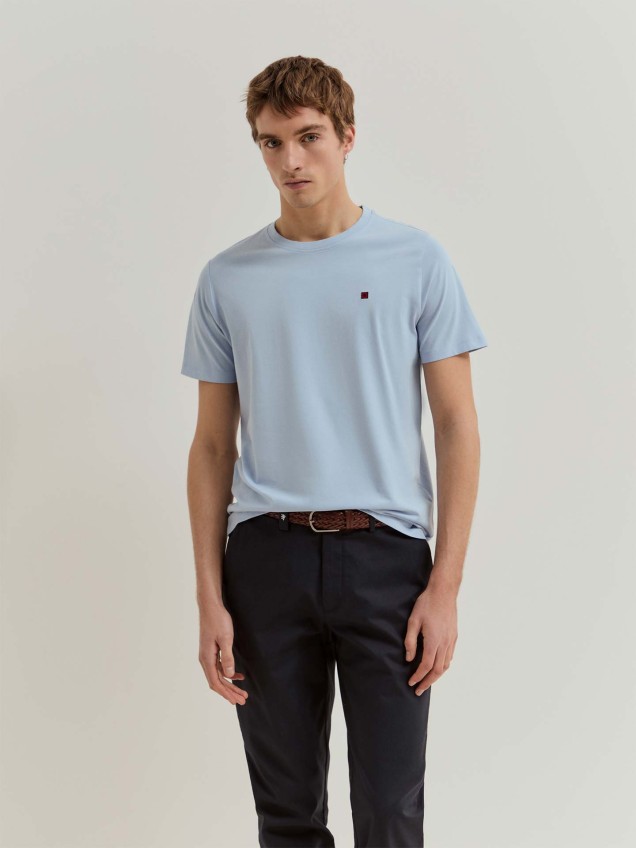 T-shirt Básica com Bordado