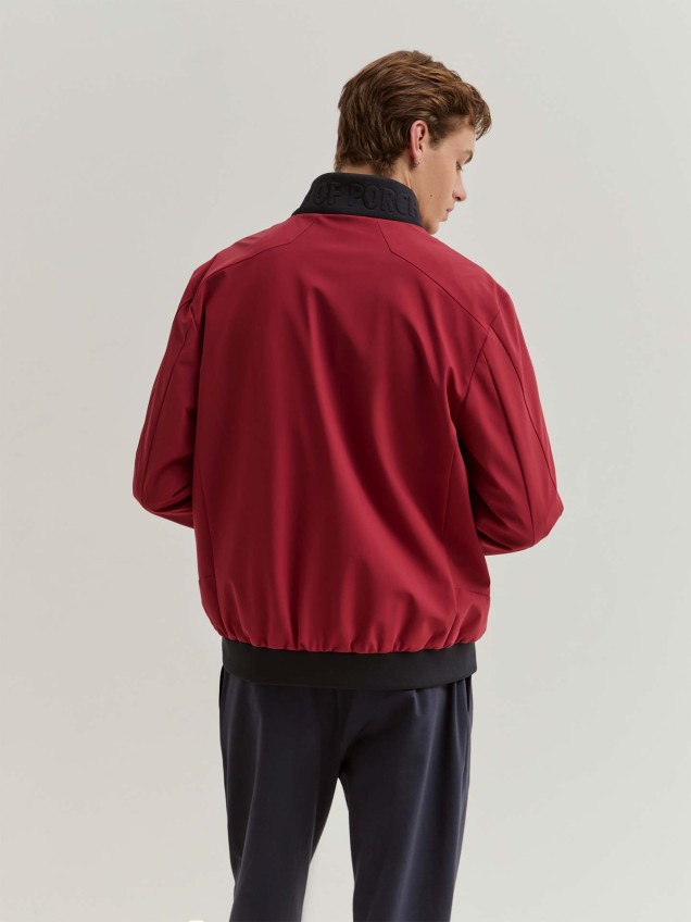 Blusão em Tecido Técnico