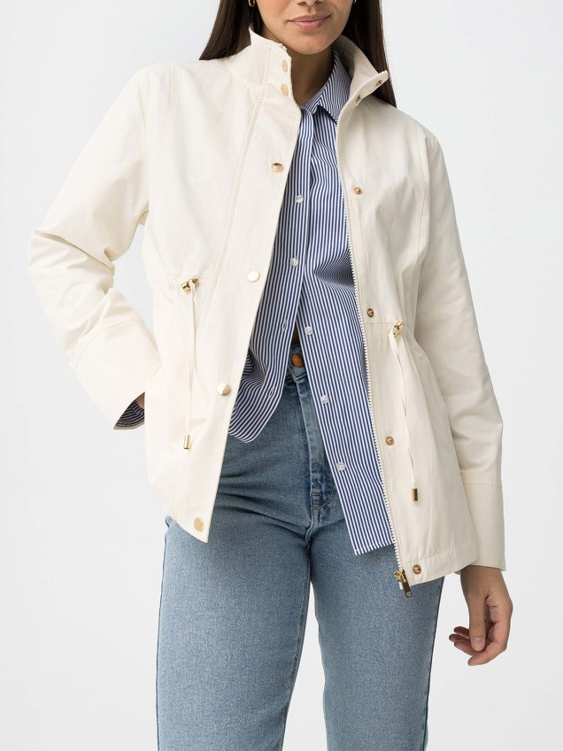 Parka com Gola Subida e Cintura Ajustável