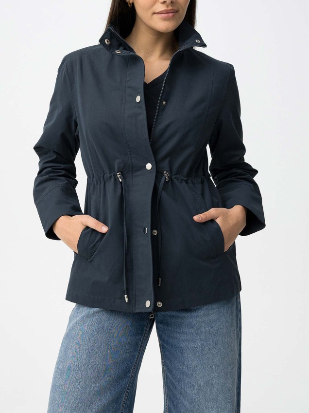 Parka com Gola Subida e Cintura Ajust�vel