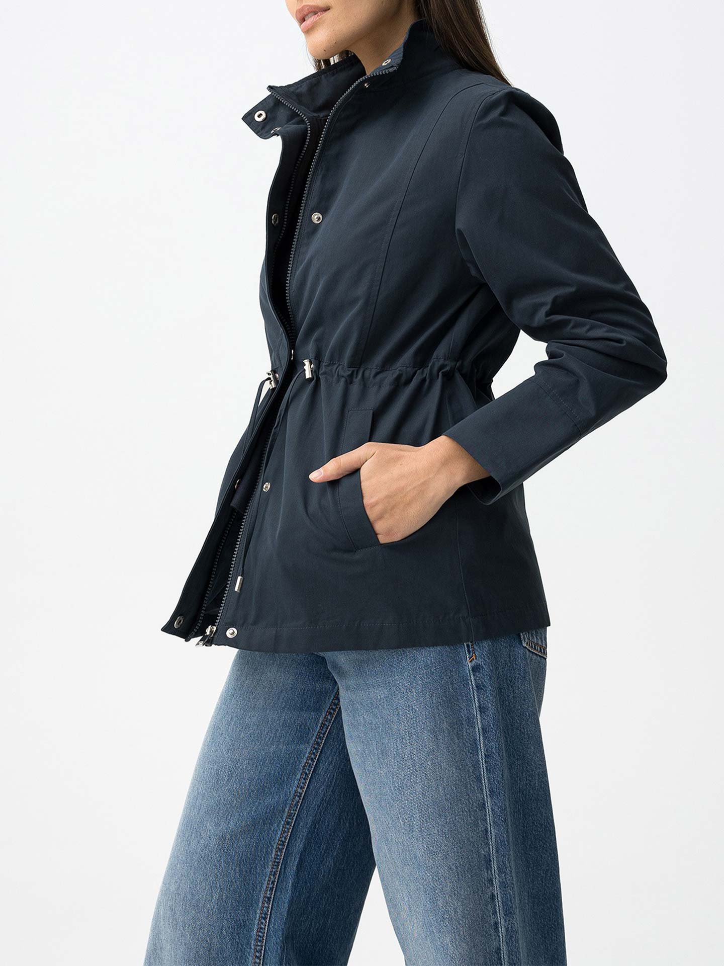 Parka com Gola Subida e Cintura Ajustável