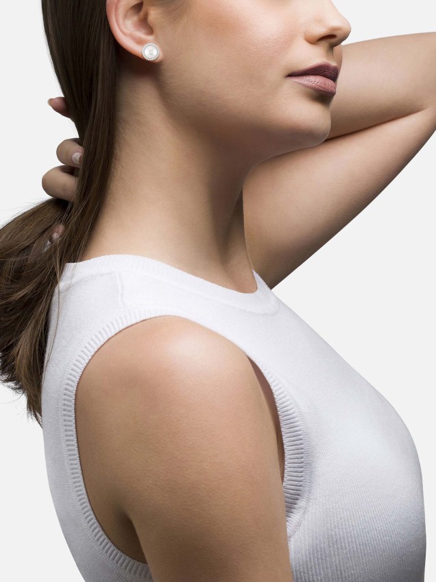 Brincos Stud com Pérola