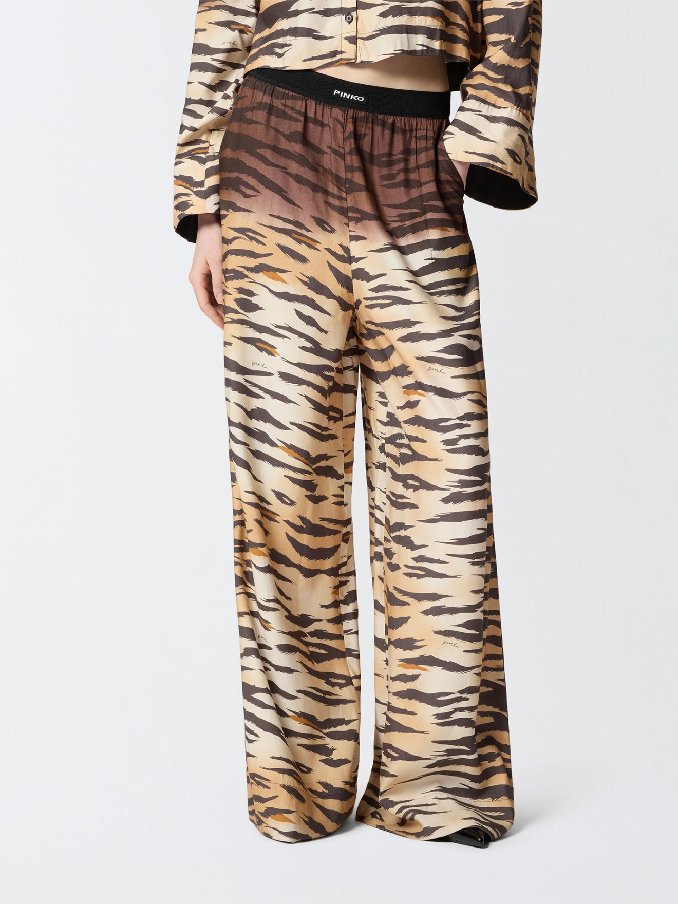 Cal�as Fluidas de Perna Larga