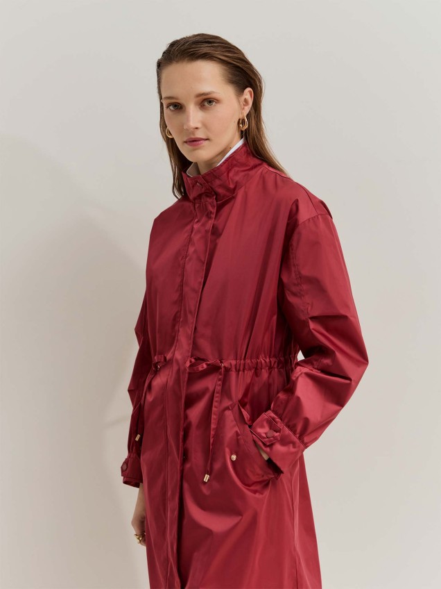Parka Comprida com Gola Alta