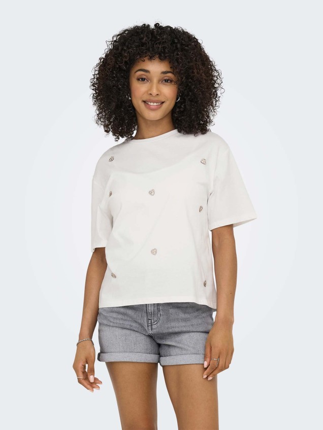 T-shirt com Aplicações