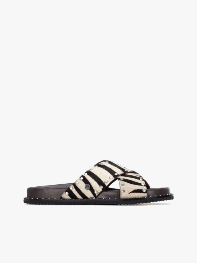 Chinelas Rasas em Pele