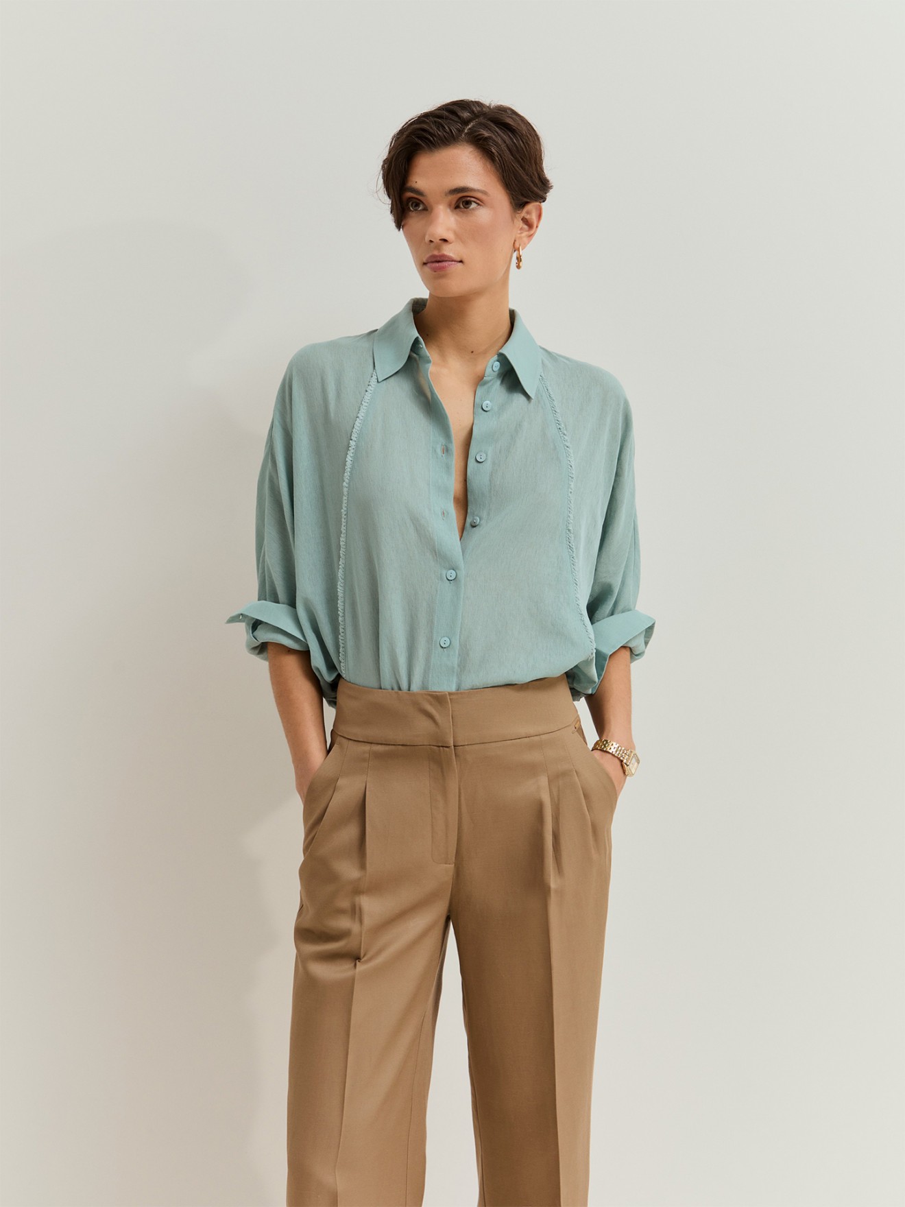 Cal�as Wide Leg com Pregas