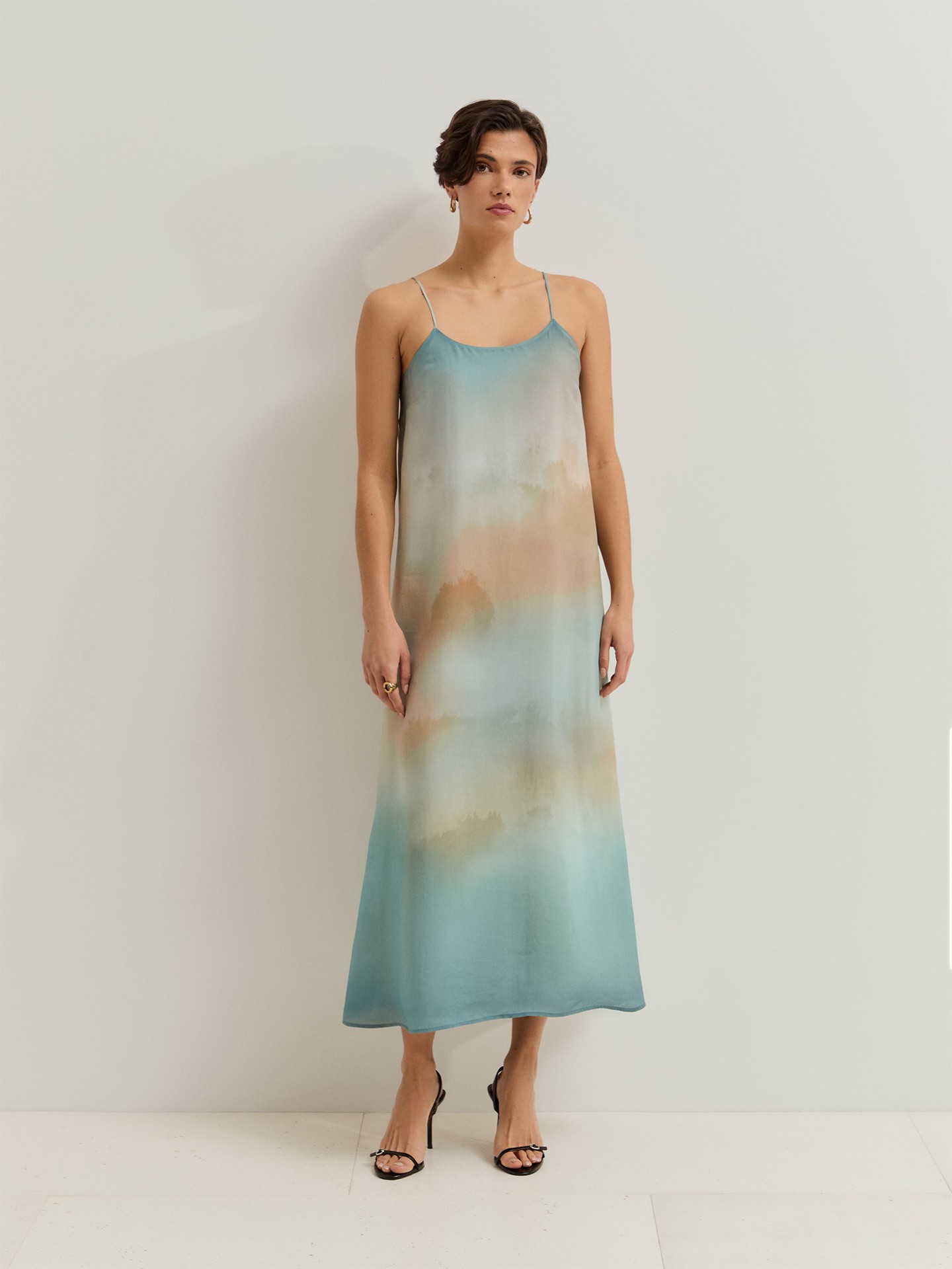 Vestido Comprido de Alças Finas