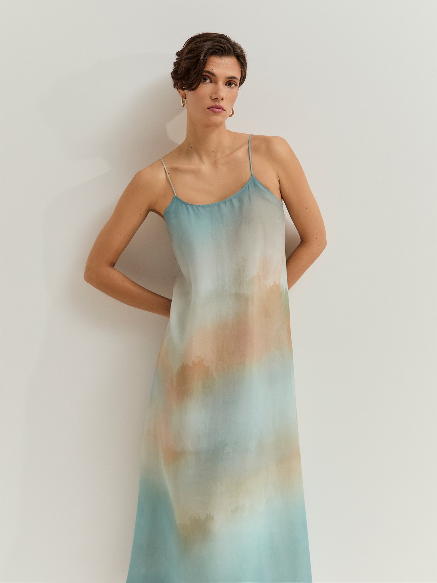 Vestido Comprido de Alças Finas
