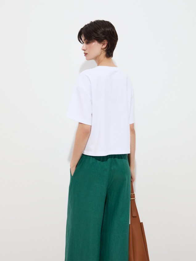 T-shirt com Missangas e Bordados