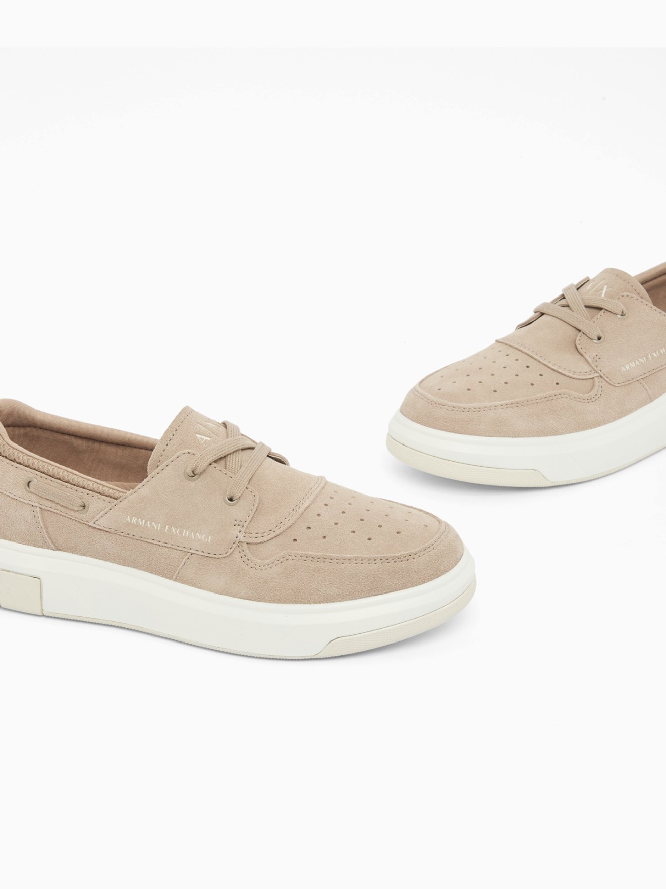 Sapatilhas Slip-On em Camur�a