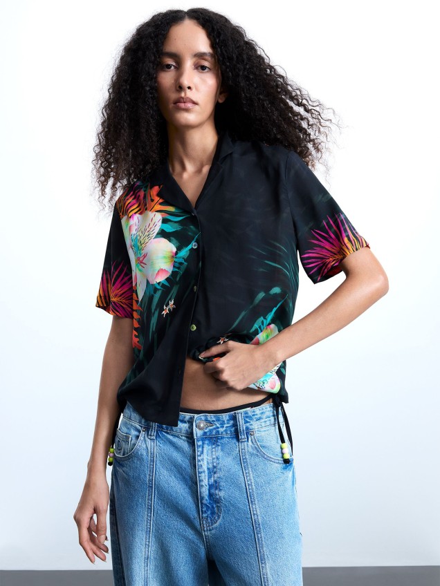Camisa com Estampado Tropical