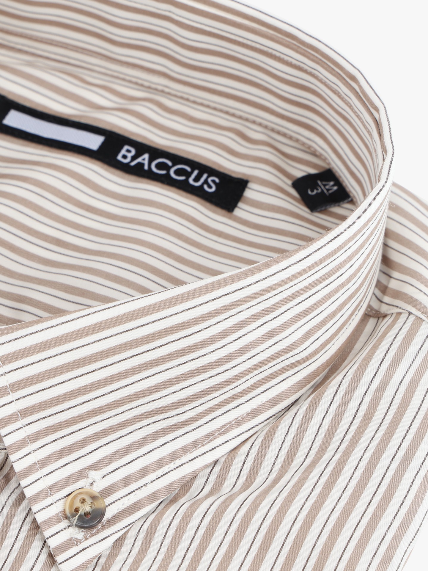 Camisa de Manga Curta às Riscas