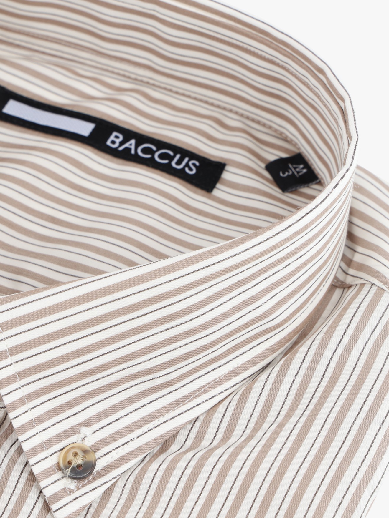 Camisa de Manga Curta às Riscas