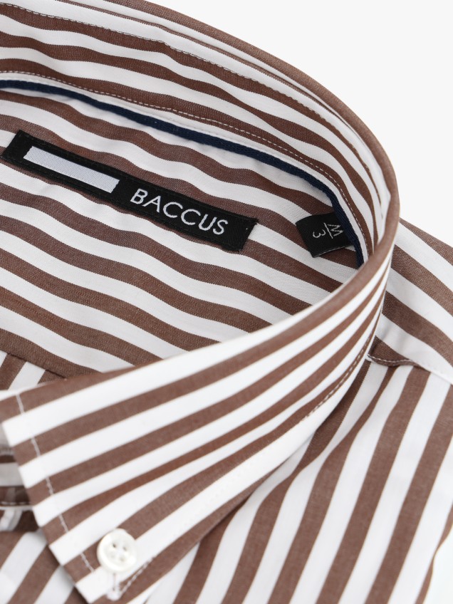 Camisa de Manga Curta às Riscas