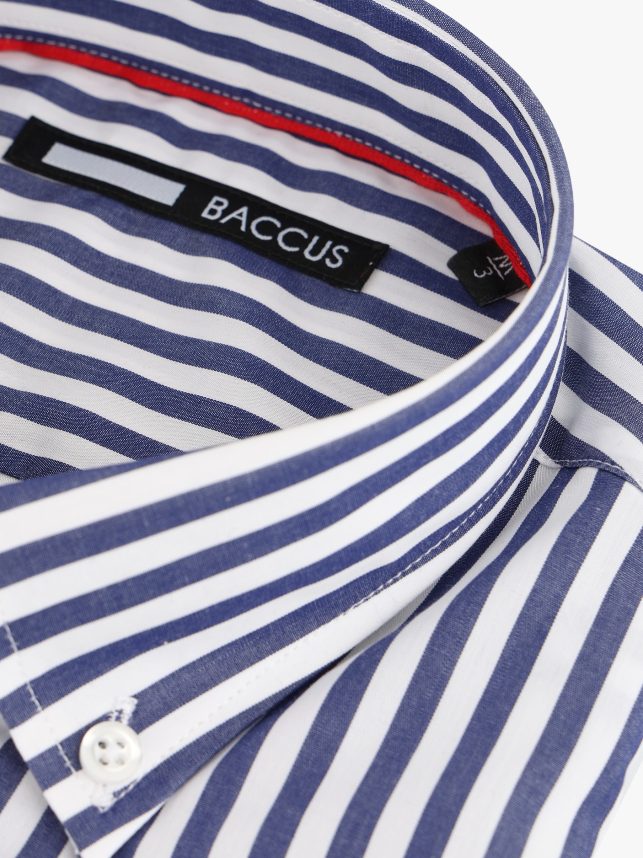 Camisa de Manga Curta às Riscas