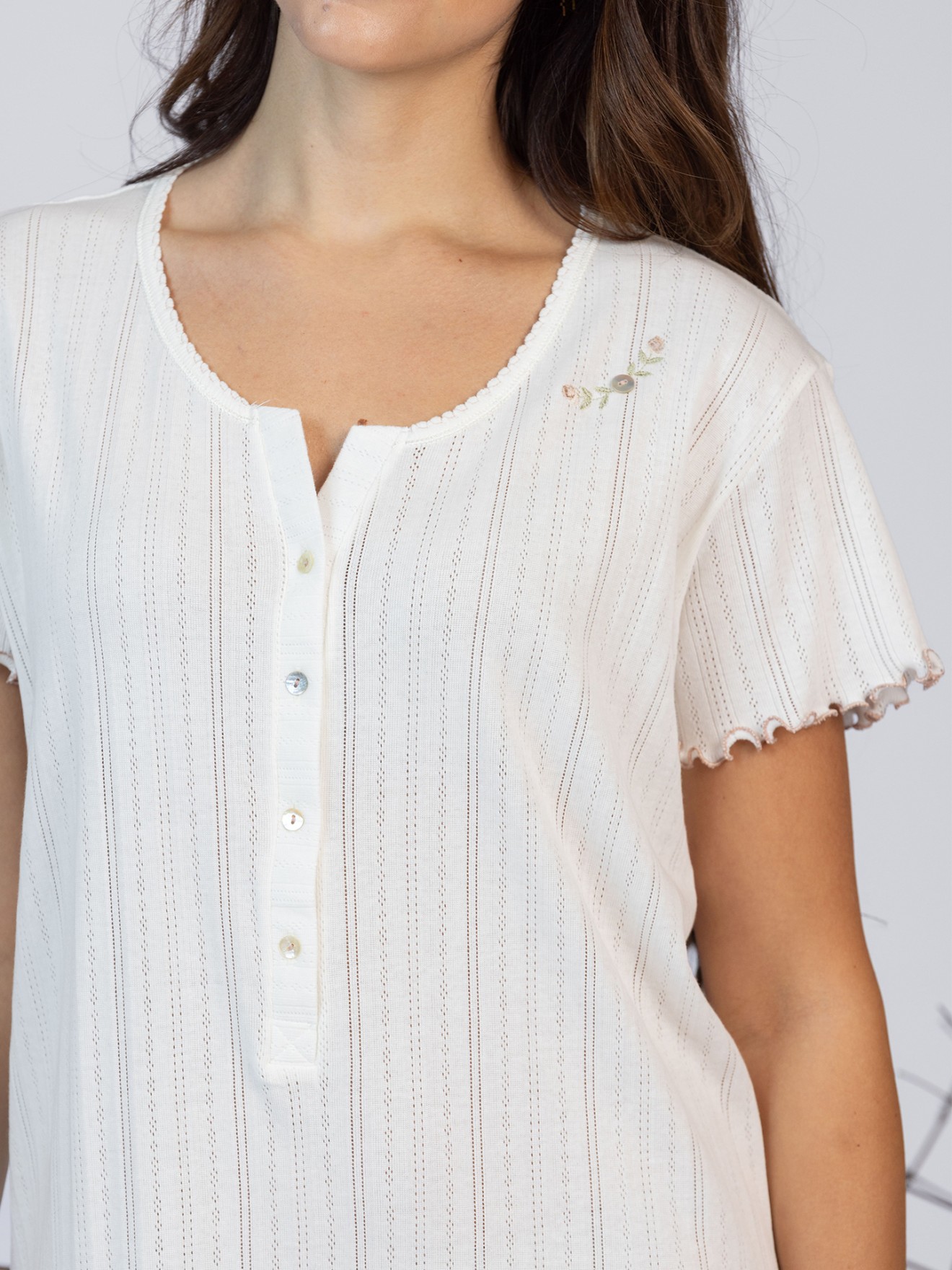 Camisa de Noite com Bordado