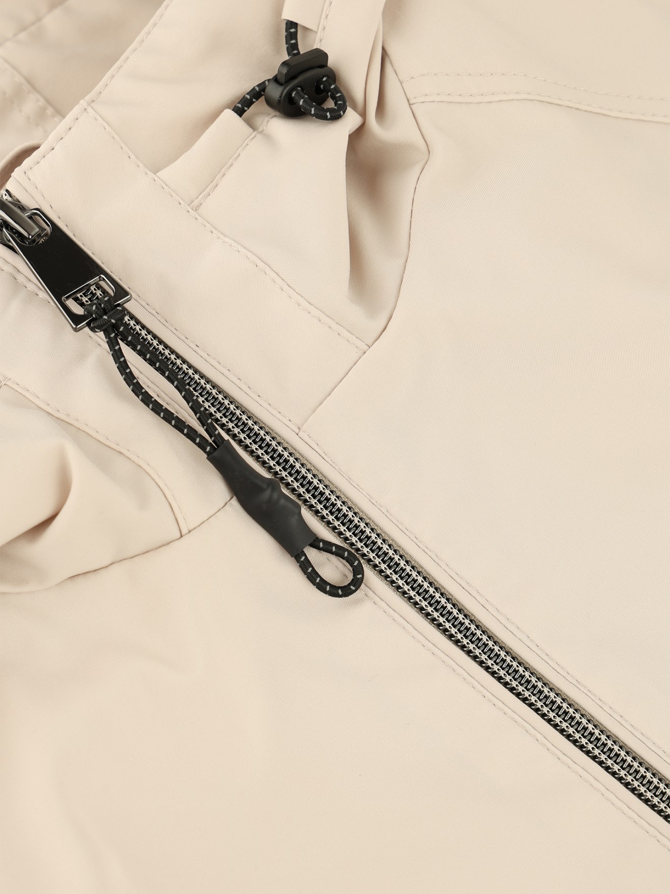 Parka T�cnica com Capuz