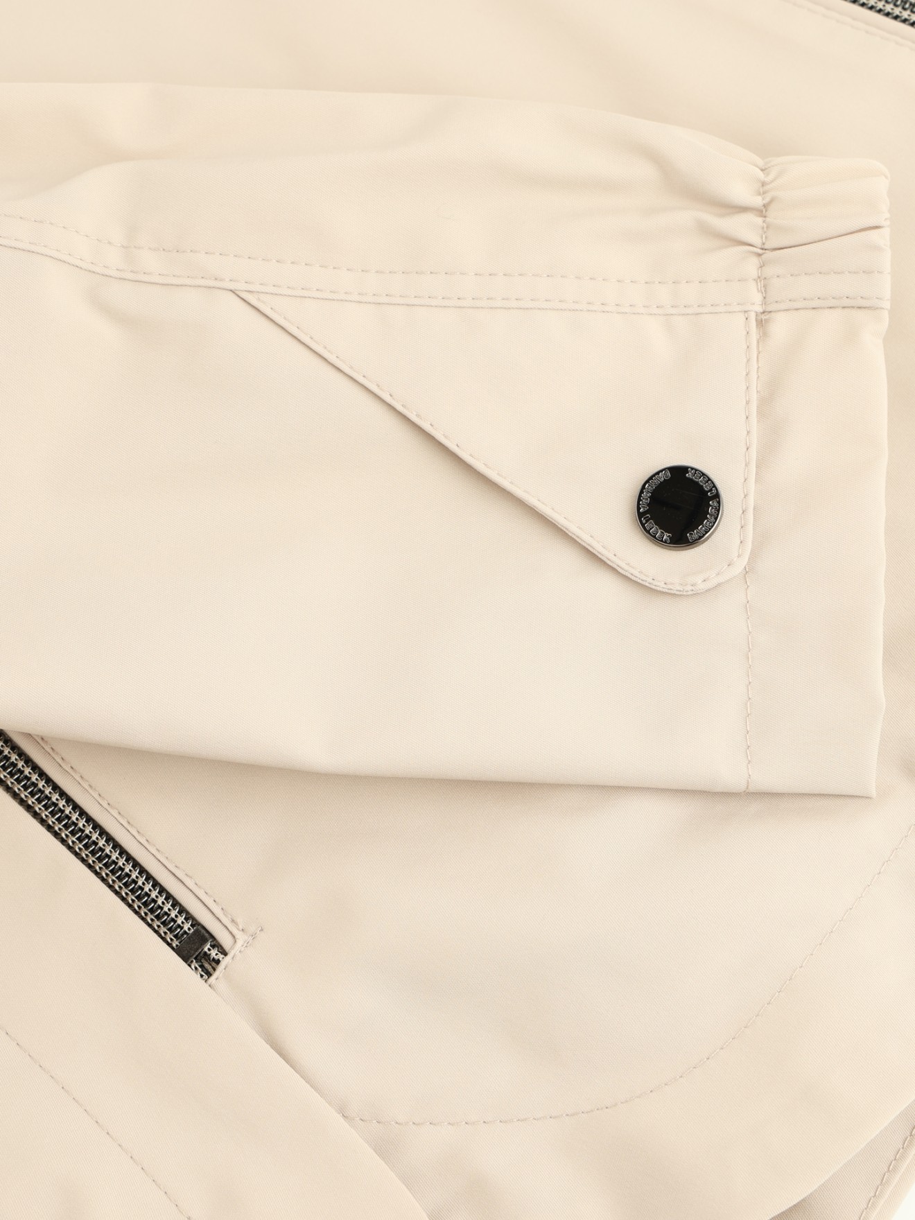 Parka T�cnica com Capuz